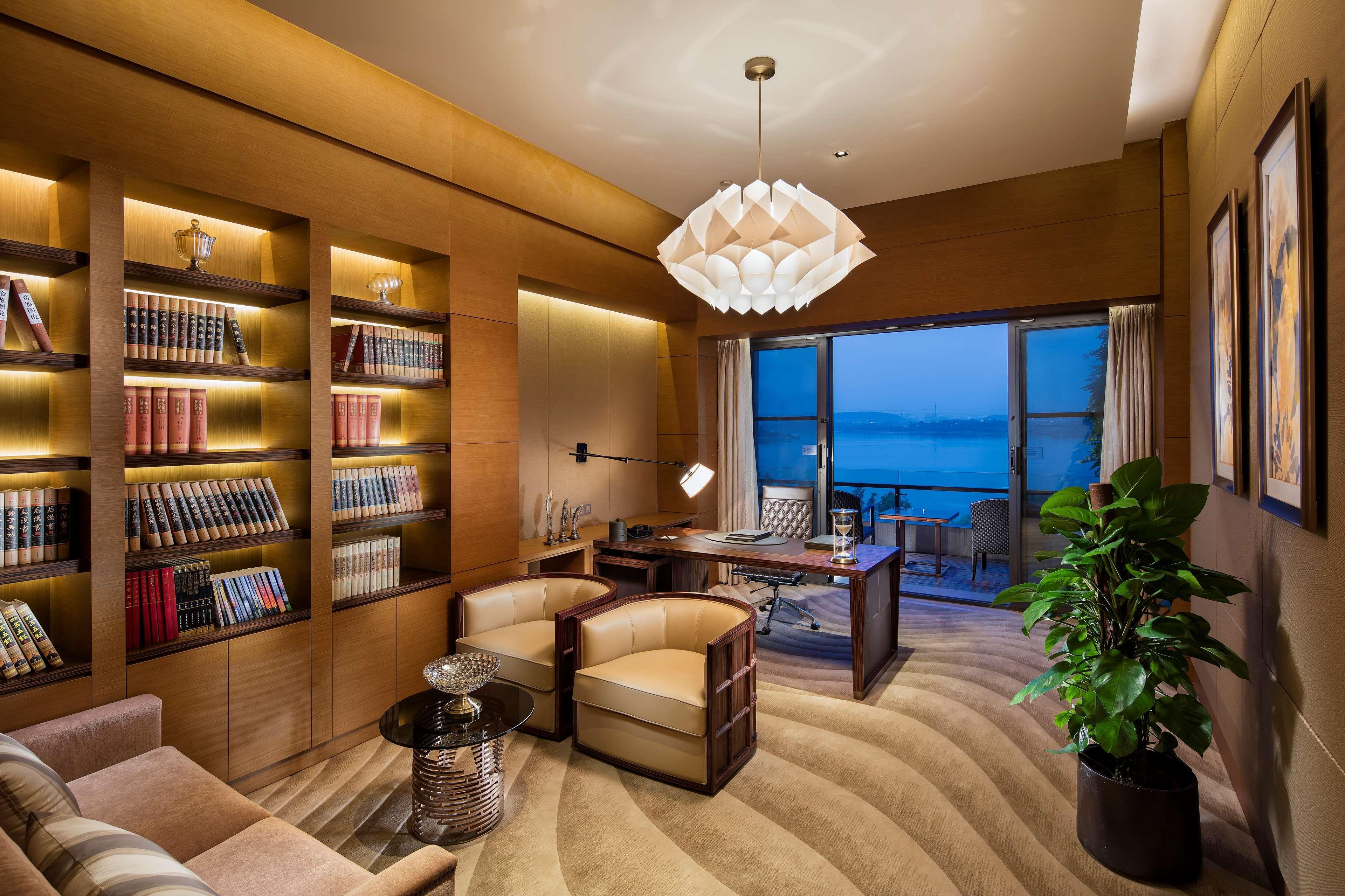 Hilton Wuhan Optics Valley Εξωτερικό φωτογραφία