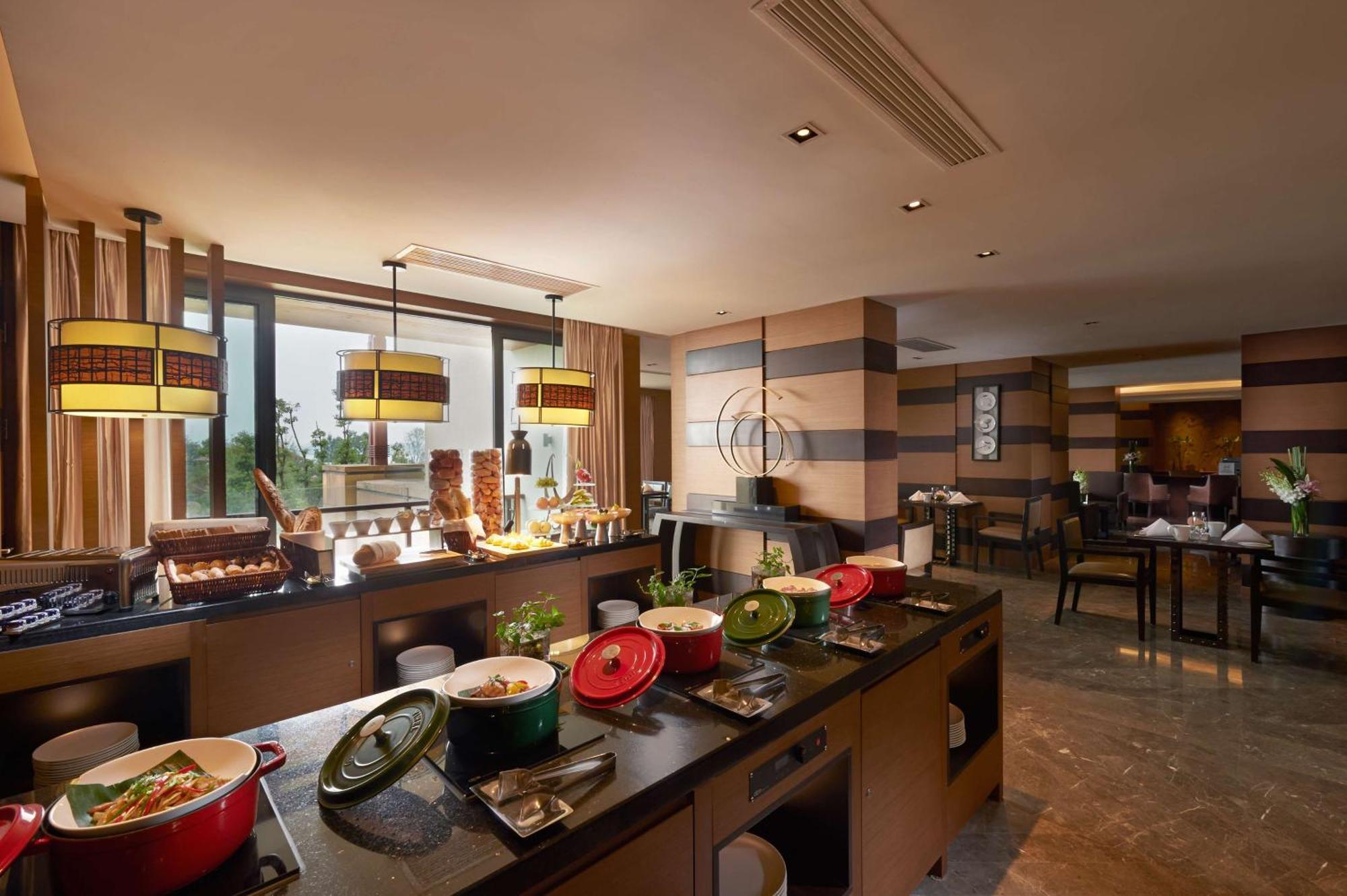 Hilton Wuhan Optics Valley Εξωτερικό φωτογραφία