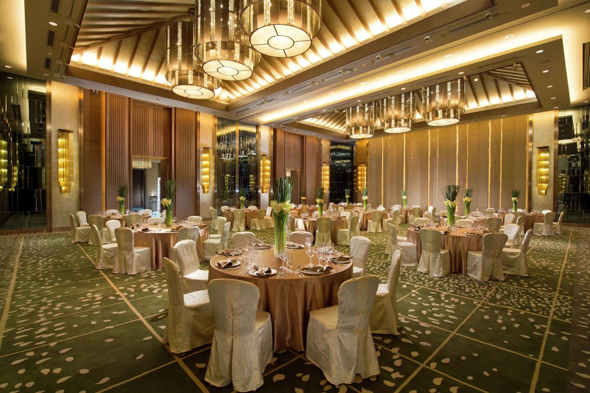 Hilton Wuhan Optics Valley Εξωτερικό φωτογραφία