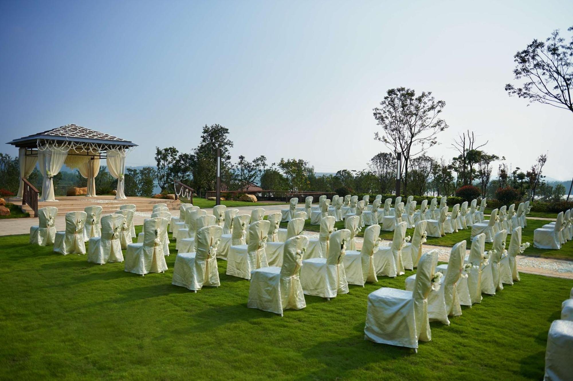 Hilton Wuhan Optics Valley Εξωτερικό φωτογραφία